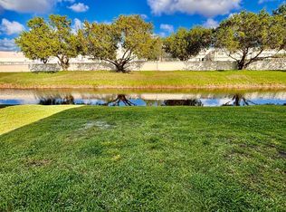 1011 Twin Lakes Dr, Coral Springs, FL 33071