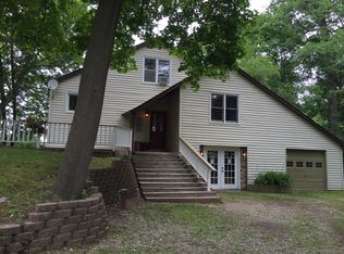 680 Indianwood Rd, Lake Orion, MI 48362