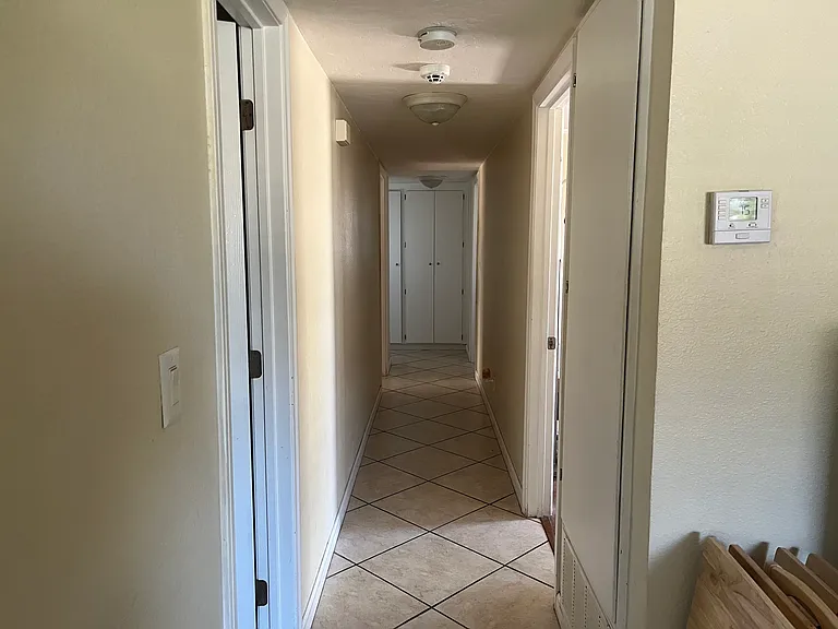 586 Augusta Dr — Photo 6