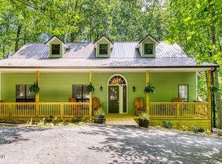 4070 Chamberlain Ln, Sevierville, TN 37862