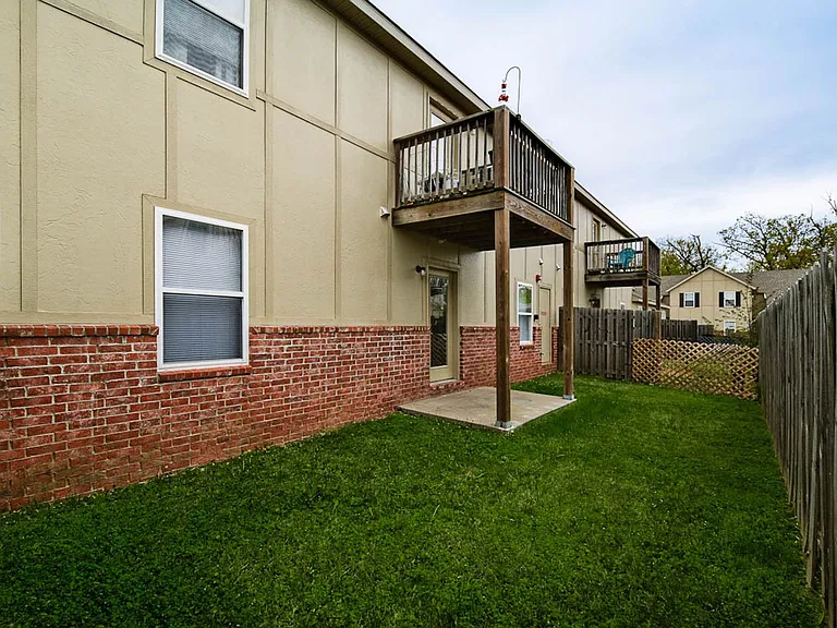 Cedar Circle — Photo 14