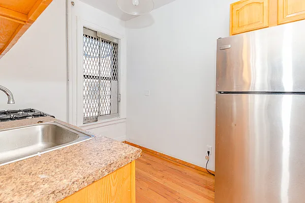 Rented by MySpaceNYC | media 12