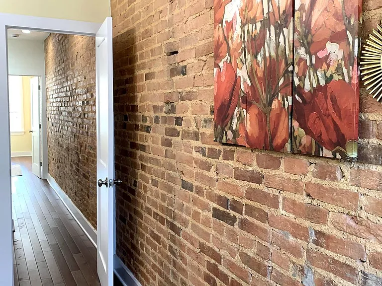 2502 Jefferson St — Photo 6