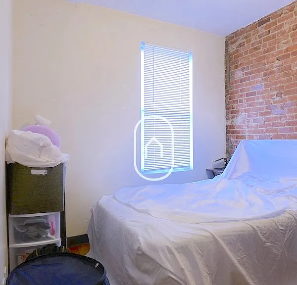 834 Huntington Ave — Photo 7