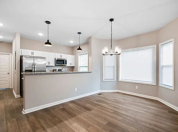 5th image of 818 Greenwood Ave