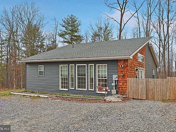 3rd image of 2641 Hickory Corner Rd