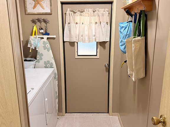 3rd image of 10353 S Amesbury Point #28