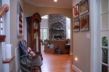 3rd image of 313 Pearce Dr