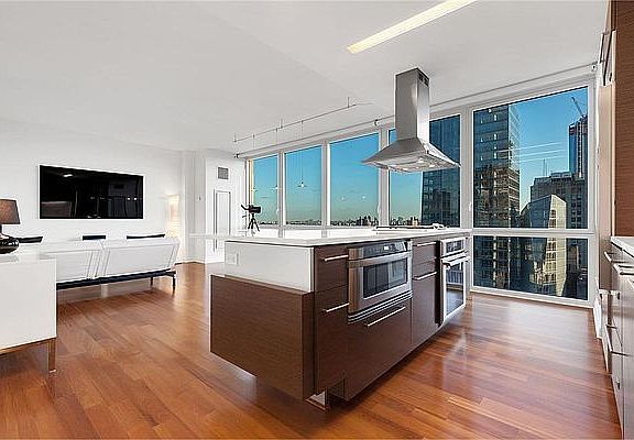 3rd image of 39 E 29th St #27-B