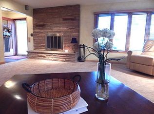 3271 N Colonial Dr, Milwaukee, WI 53222