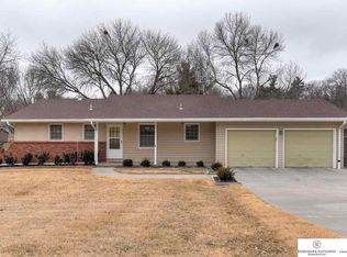 104 Somerset Ave, Council Bluffs, IA 51503