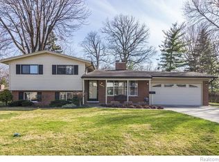 11280 Alger St, Warren, MI 48093