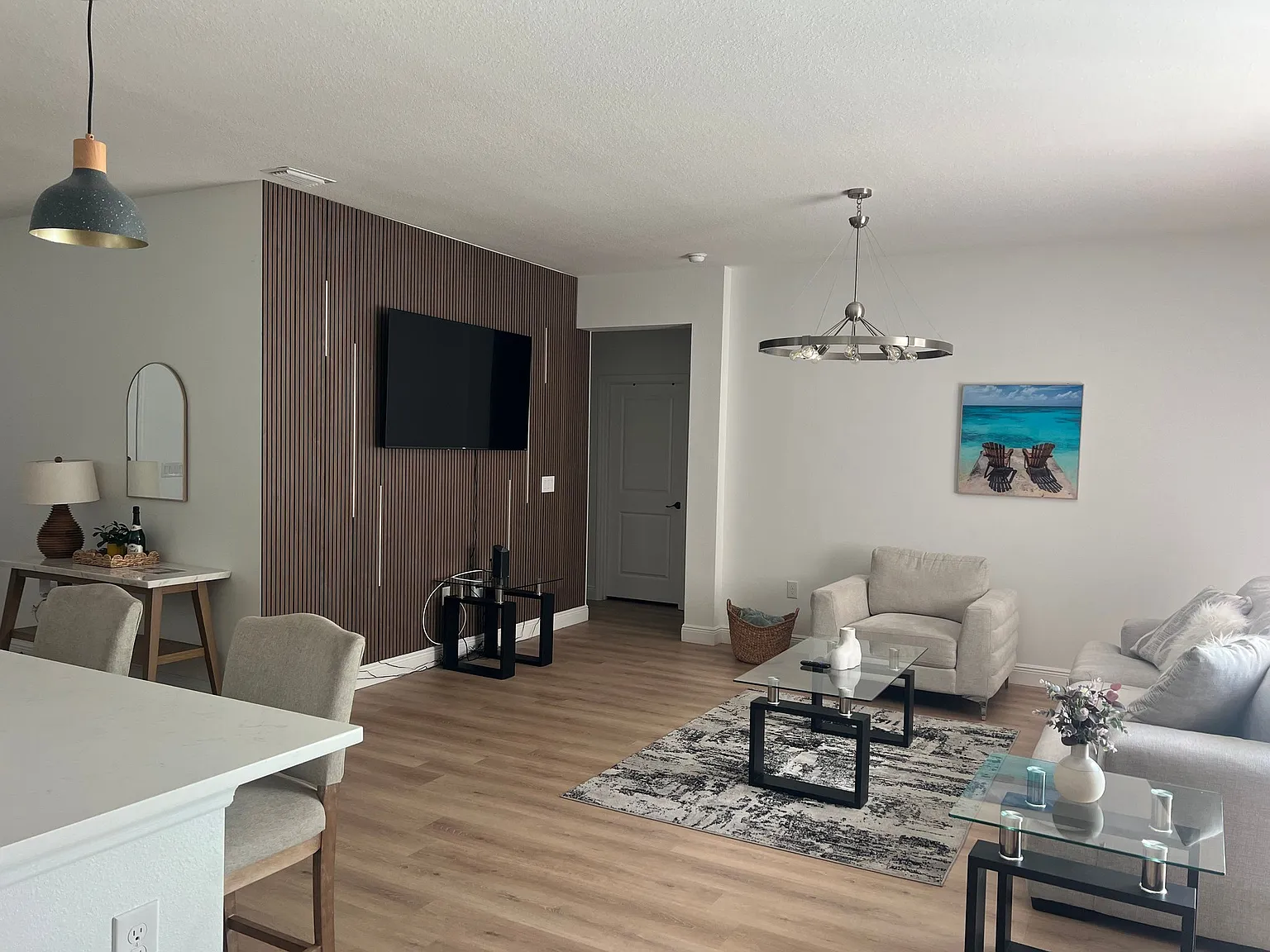 Spacious and Modern Master Bedroom — Photo 2