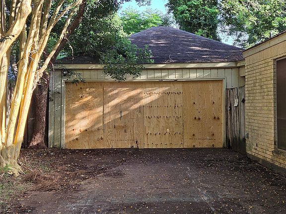 4th image of 16379 Havenpark Dr