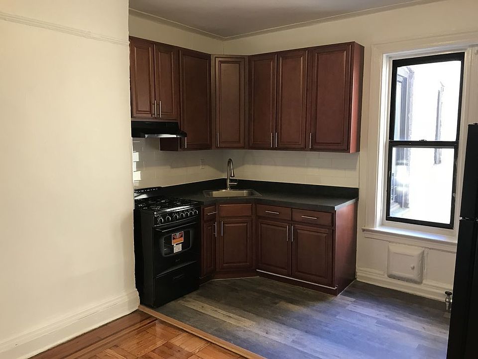 1st image of 543 E 21st St APT A1