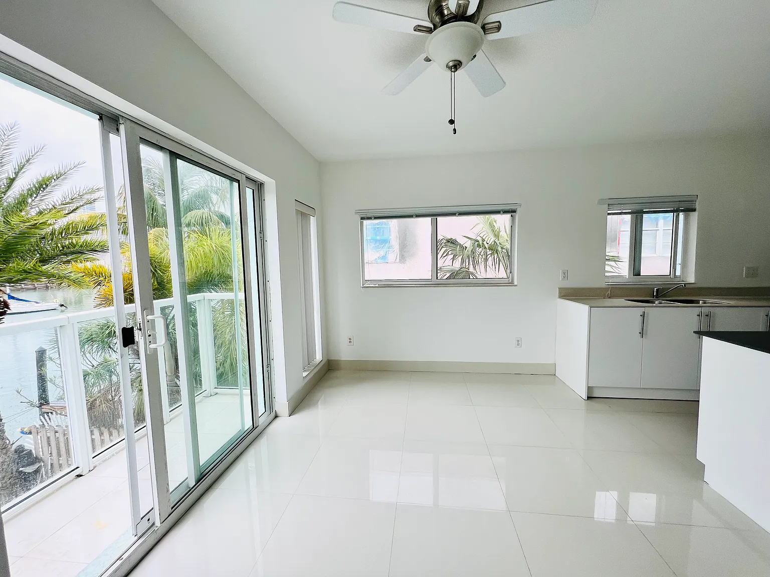 1 bed, 675 sqft, $2,200 — Photo 3