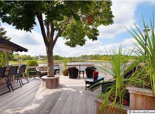 690 Bermuda Dr, Toms River, NJ