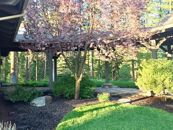 Covered walkway from house to garage