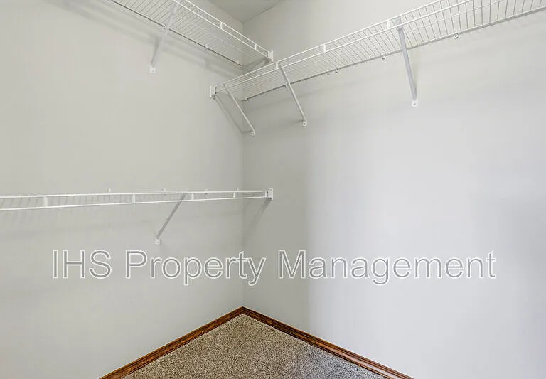 5520 Leon Ct — Photo 16