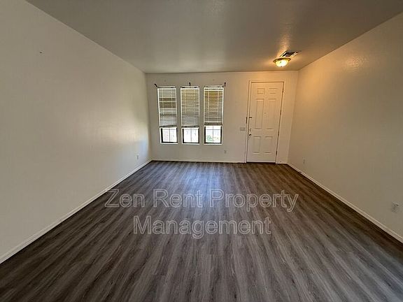 3rd image of 3102 W Belle Ave