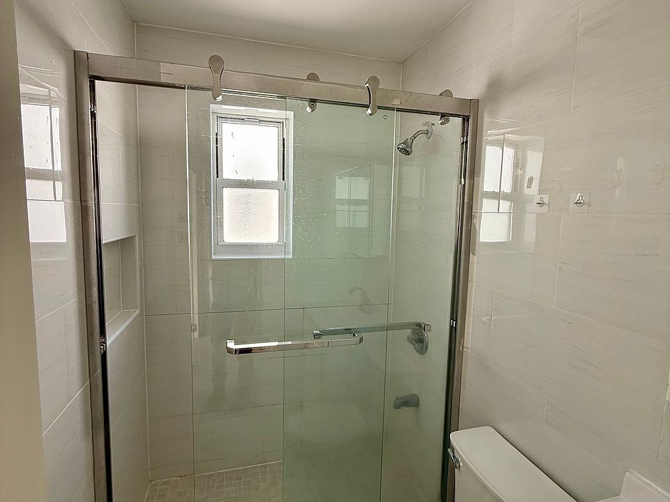2nd image of 7120 19th Ave