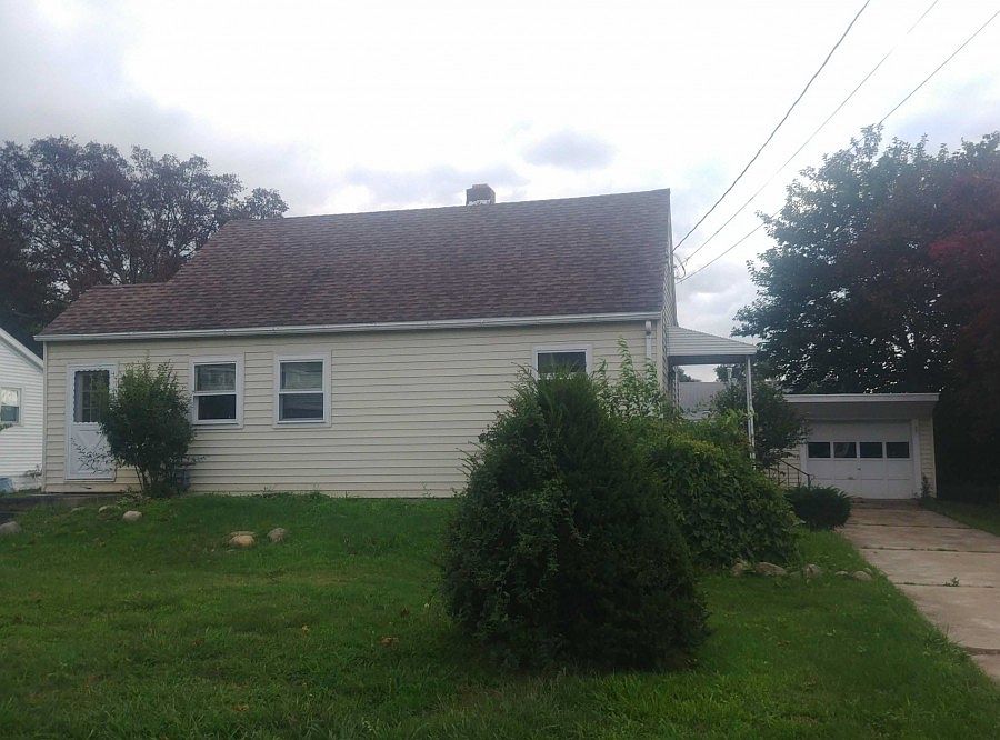 1st image of 608 Marshall Dr