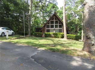 56 Ridgeway Ave, Eureka Springs, AR 72632