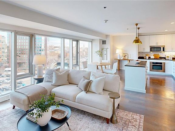 3rd image of 100 Exchange St Unit 605