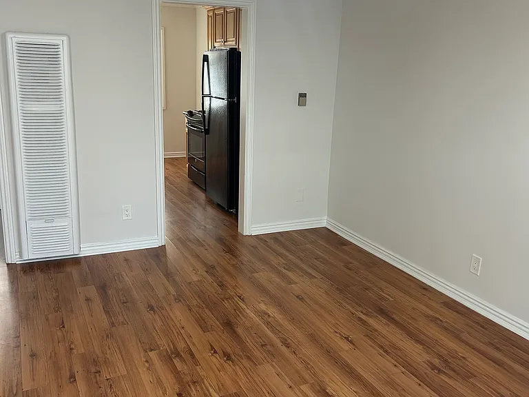 1023 Ocean Park Blvd #7 — Photo 5