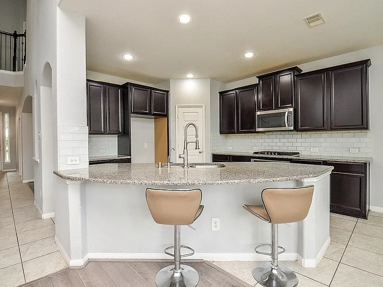 7042 Sliding Rock Cir — Photo 5