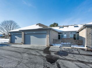 48719 Sundance Ct, Shelby Township, MI 48315