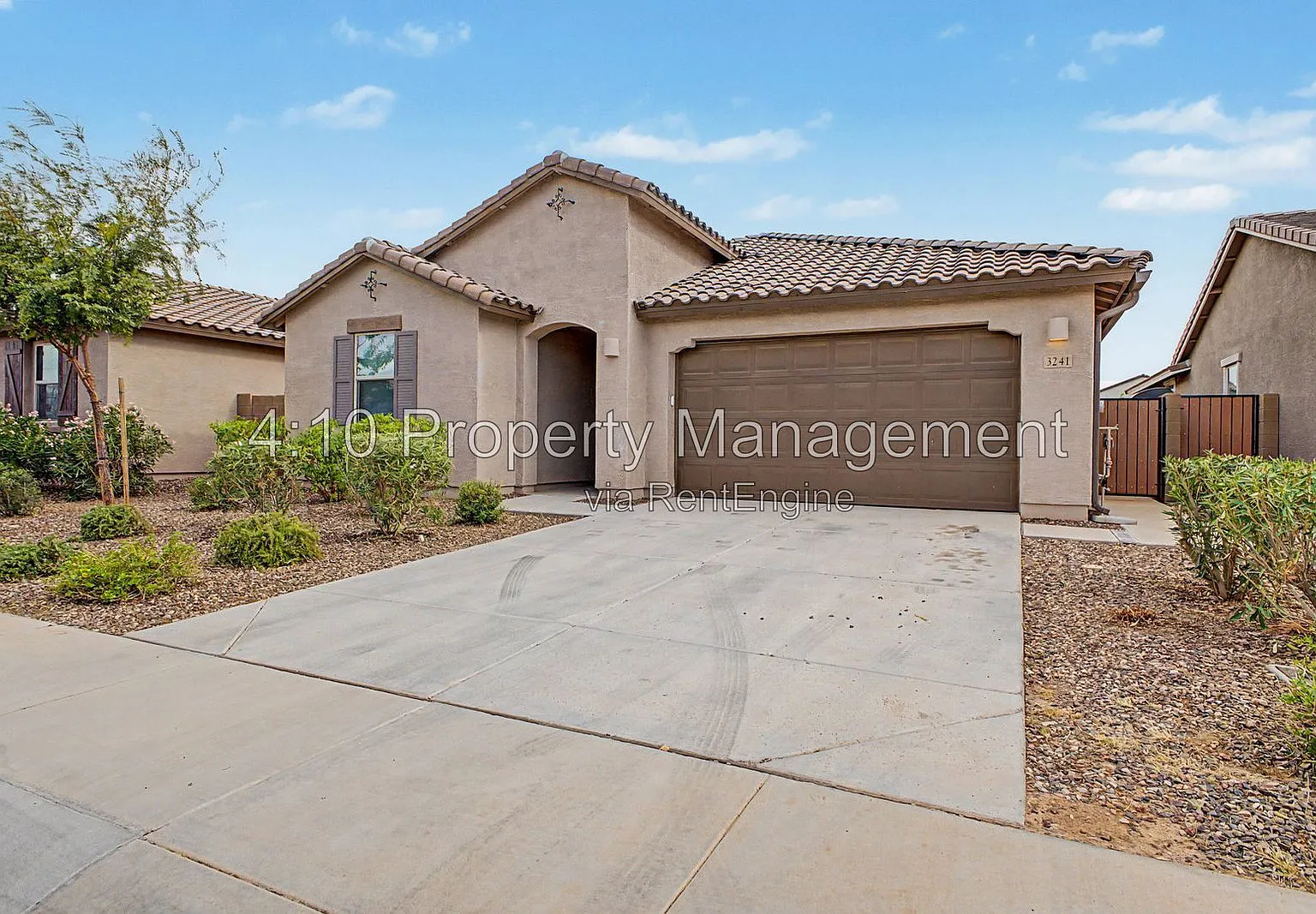 4 bed, 3.0 bath, 2524 sqft, $2,400 — Photo 3