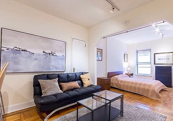 2nd image of 405 E 61st St #14B