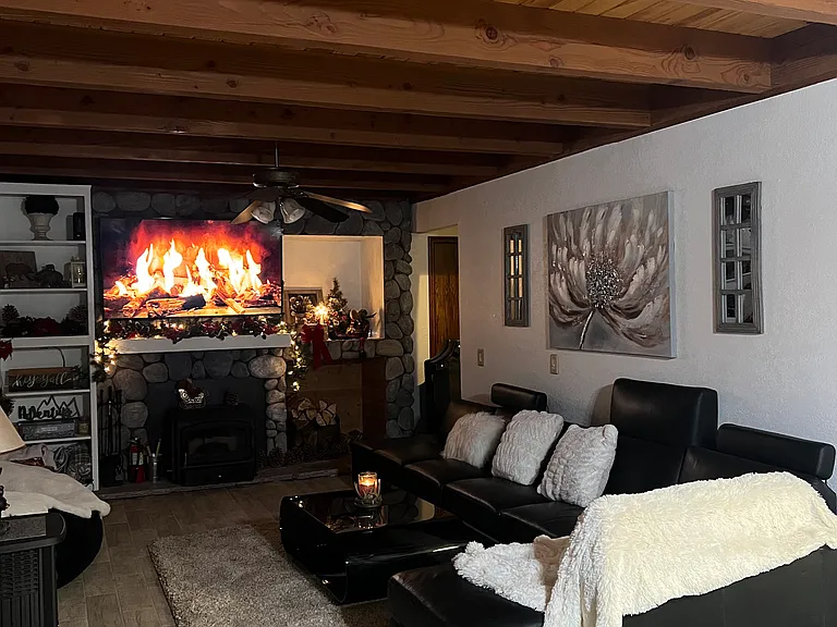 630 Holmes Ln — Photo 18