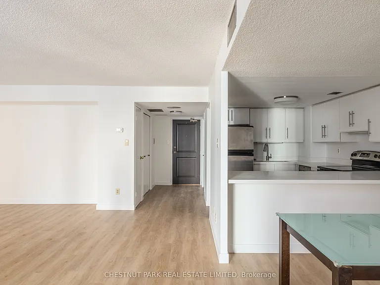 30 Wellington St E #1006 — Photo 14