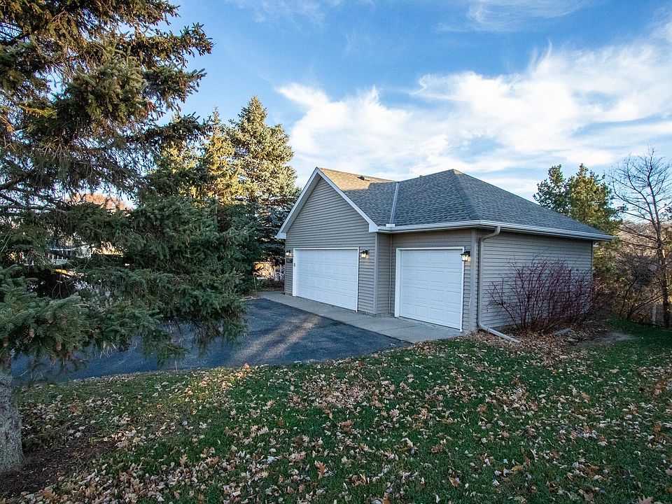 1st image of 1112 Peterson Dr