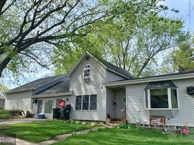 206 E Adams St, Mount Ayr, IA, 50854