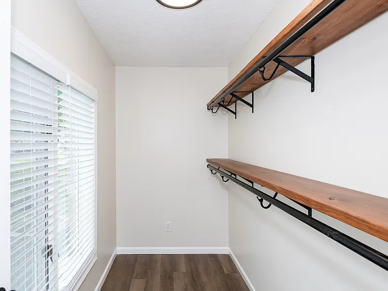 1801 Turnbull Rd — Photo 32