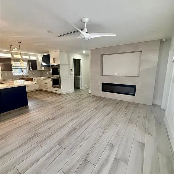 733 Pine Cone Ln — Photo 8