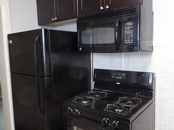 4th image of 2850 Wheaton Ave