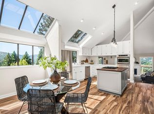 105 Bryan Dr, Novato, CA