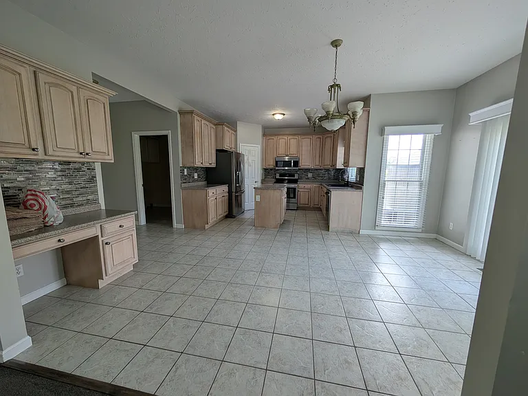 1090 E Case Blvd — Photo 7