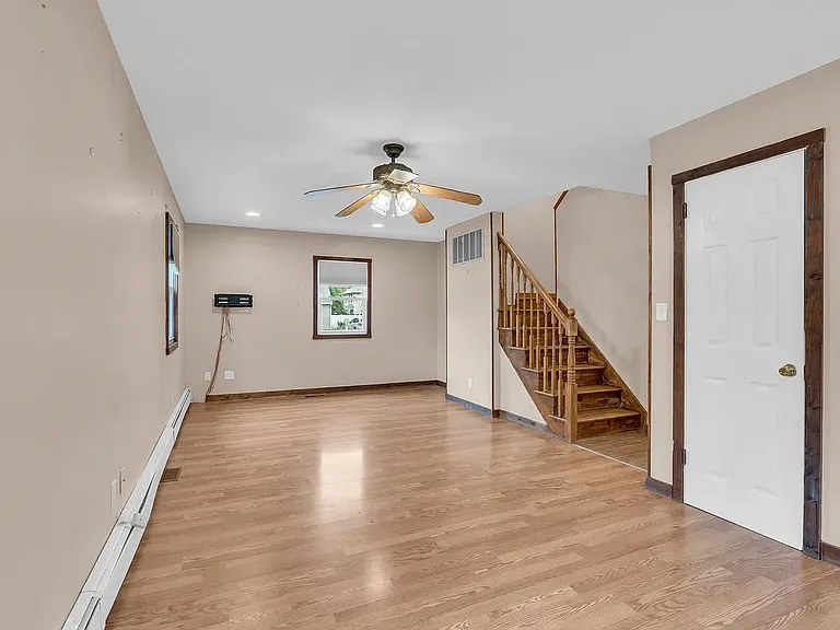 317 Beachwood Blvd — Photo 8