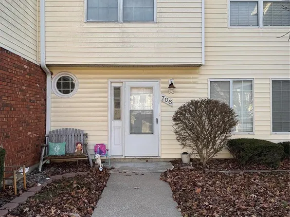 706 Huckleberry Heights Dr, Hannibal, MO 63401