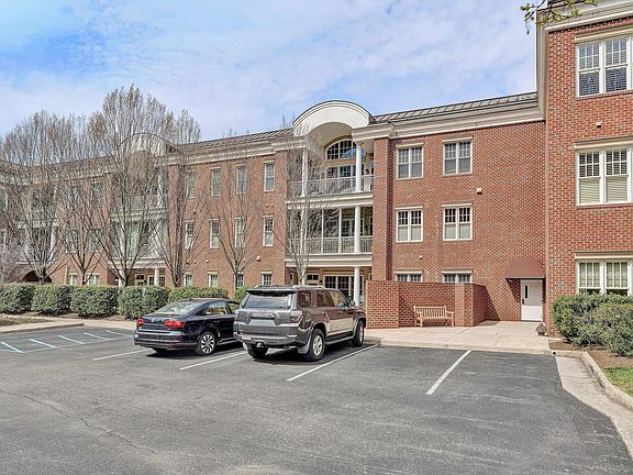 3rd image of 2125 Yellow Mountain Rd APT 111