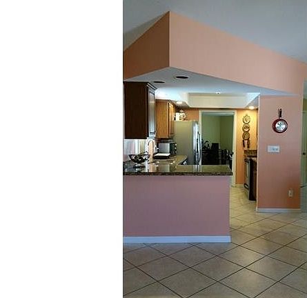 4th image of 629 SE 10th Pl