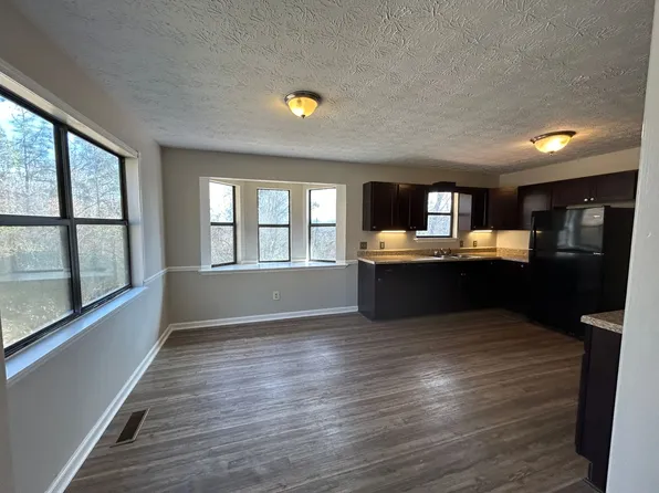 901 Locke Dr, Oxford, AL 36203