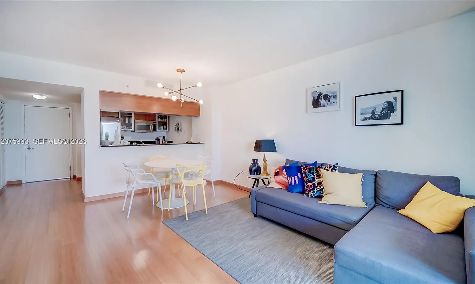1800 Club Condo — Photo 3