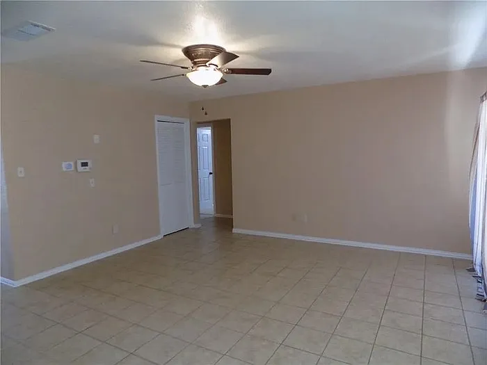8402 Leesburg Cir — Photo 6