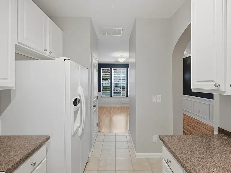 221 Grey Elm Trl — Photo 11